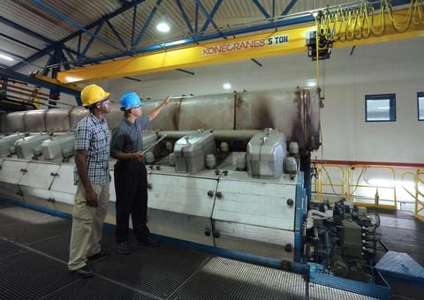jpg_large_power_jamaica_west_kingston_energy_2015_05_konecranes.jpg